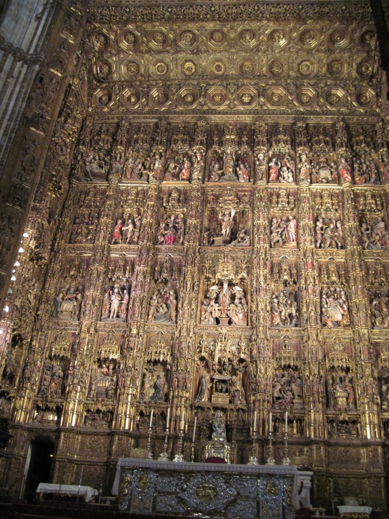 The detail and size Sevilla's gold altarpiece is beyond description