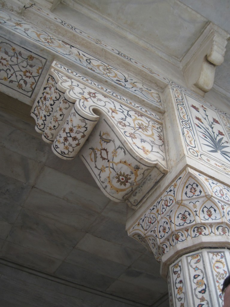 Details of the Empress' apartments