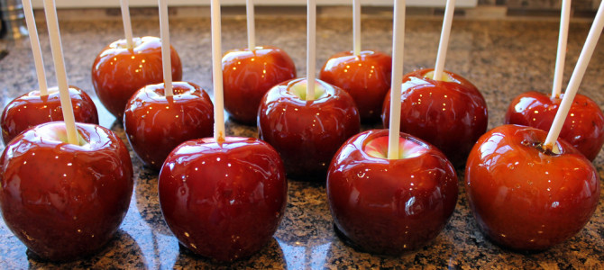 Highchair Travelers: Candy Apples for Guy Fawkes Day